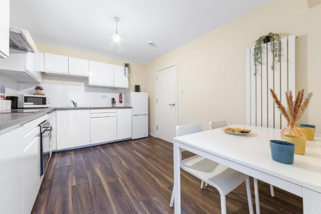 Twickenham Homes Isleworth Ngoại thất bức ảnh