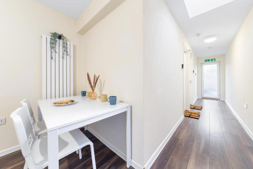 Twickenham Homes Isleworth Ngoại thất bức ảnh