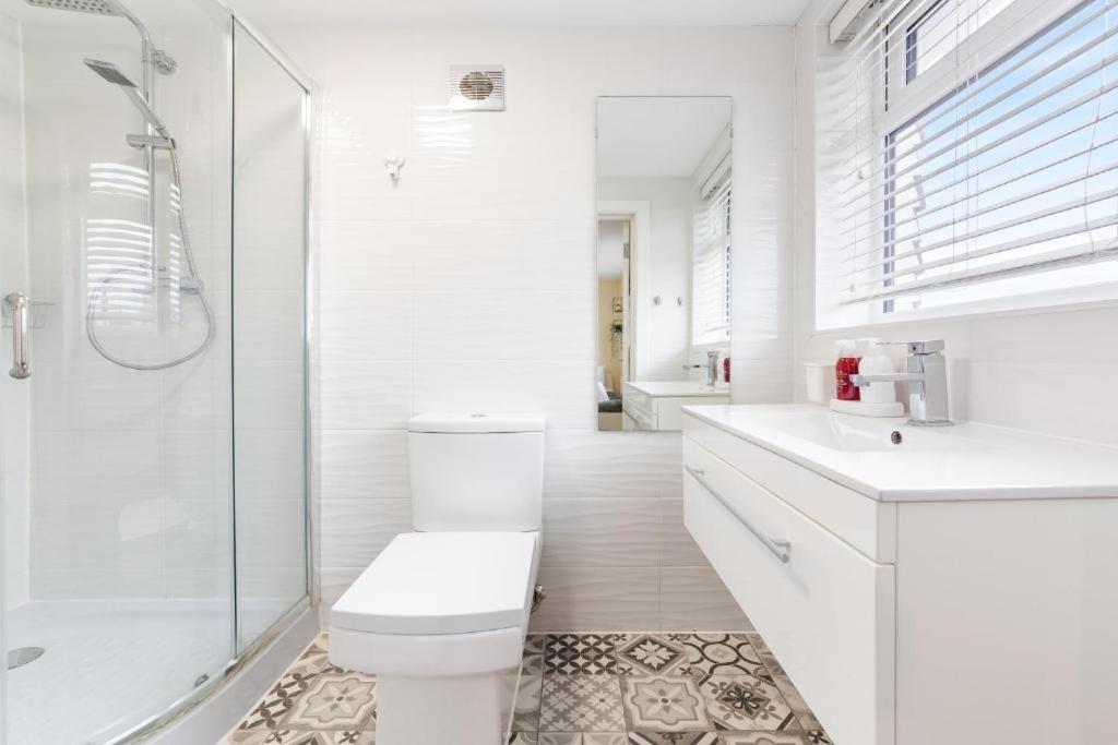 Twickenham Homes Isleworth Ngoại thất bức ảnh